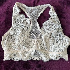 Victoria’s Secret Large Lace Bralette